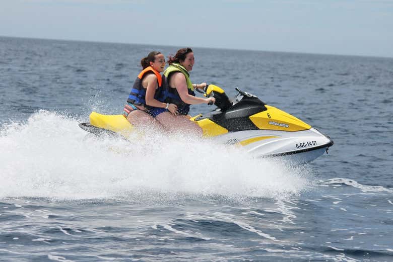 Having lots of fun jet skiing!