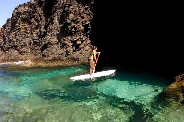 Paddle surfing