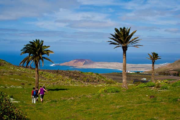 Corona Volcano & Risco de Famara Hike